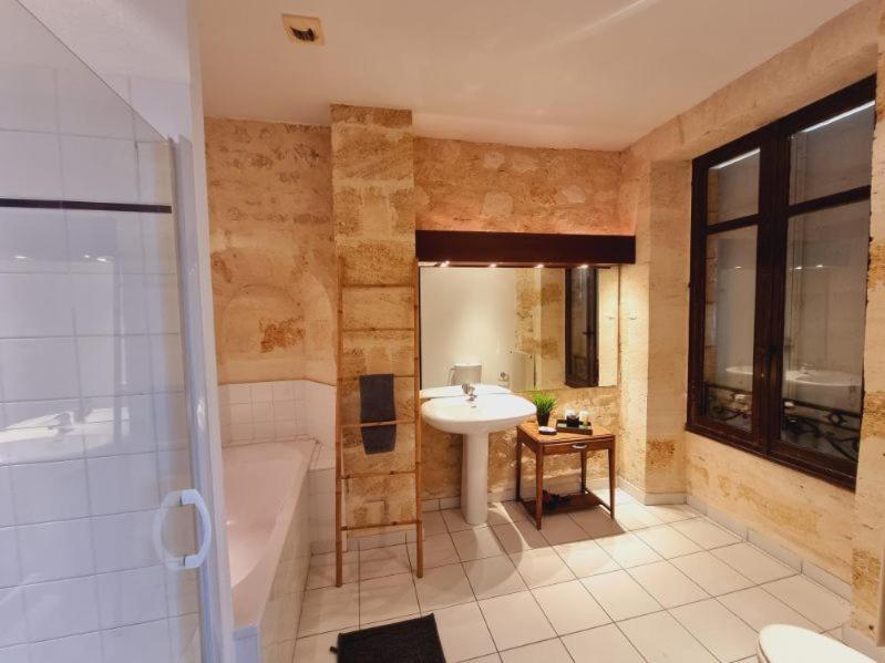 Virsac Fsp Chateau Julie מראה חיצוני תמונה